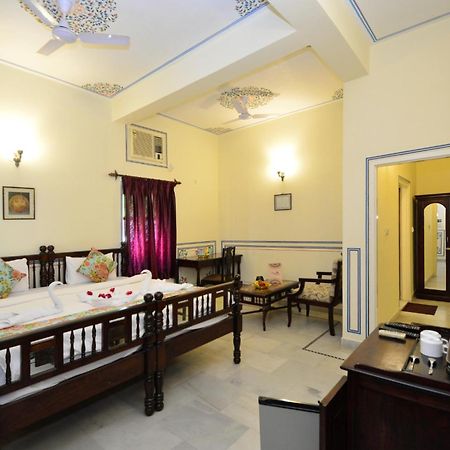 Jaipur Vintage House Bed & Breakfast Exterior photo