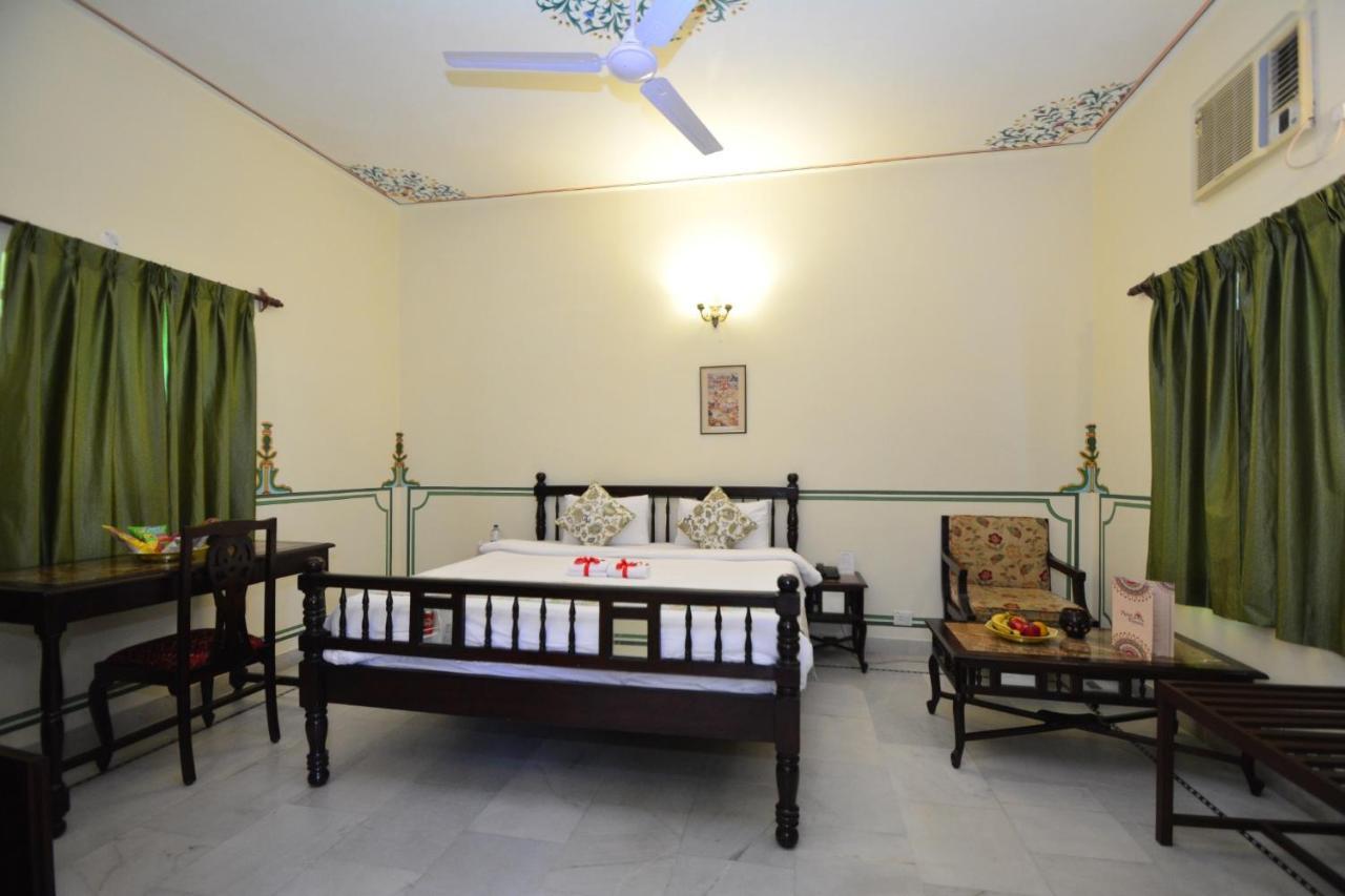 Jaipur Vintage House Bed & Breakfast Exterior photo
